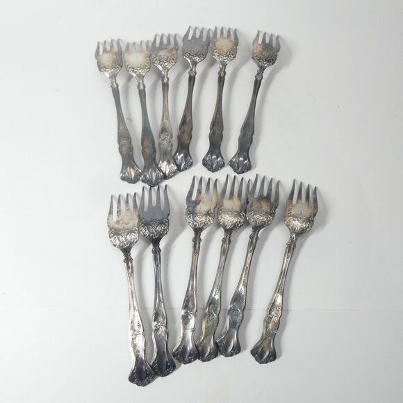 Vintage Grape 1904 Silverplate - Set of 12 Salad Forks International 1847 Rogers - Picture 5 of 7